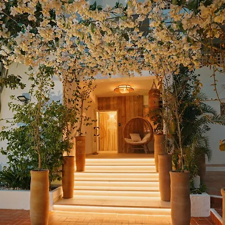Sunset Oasis Ibiza Adults Only - New 2025 Aparthotel San Antonio (Ibiza)
